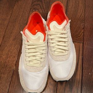 Nike waffle one sneaker women size 9.5